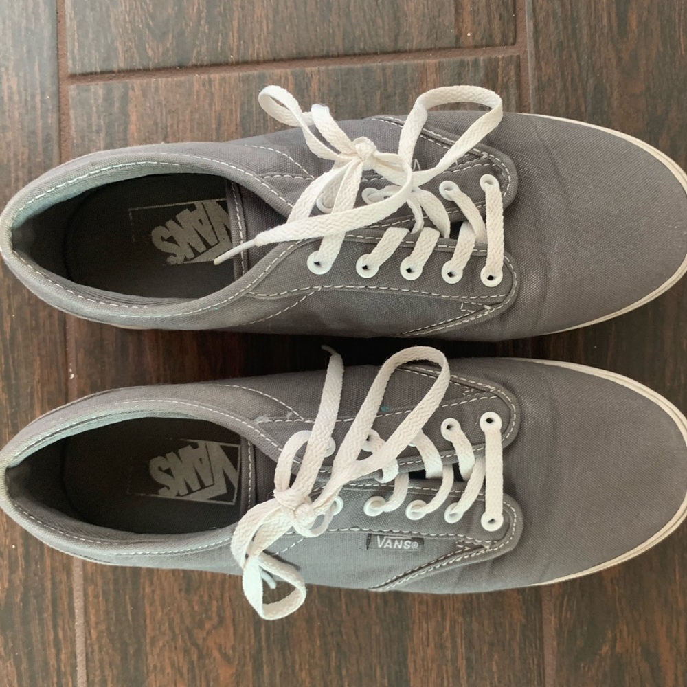 vans atwood low sneakers in grey